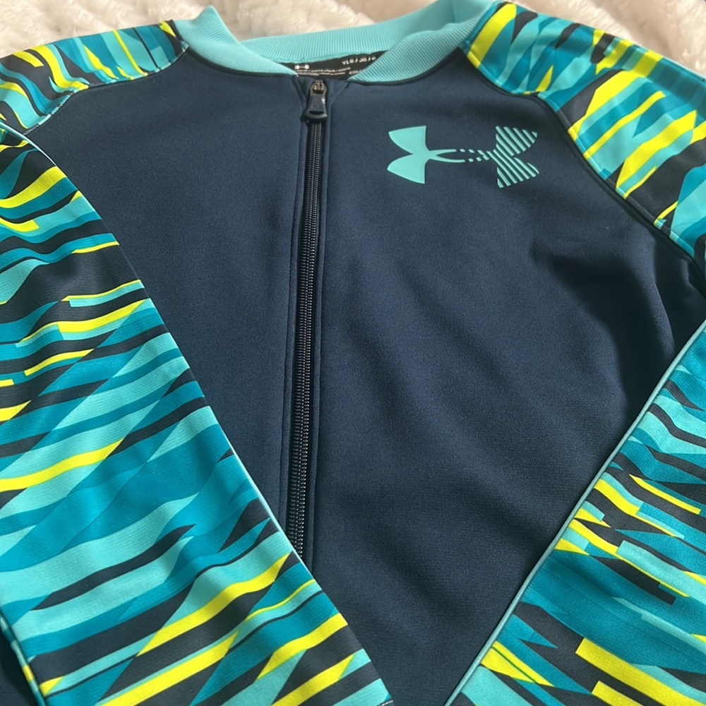 Under Armour Girls Track Set (Jacket and leggings)